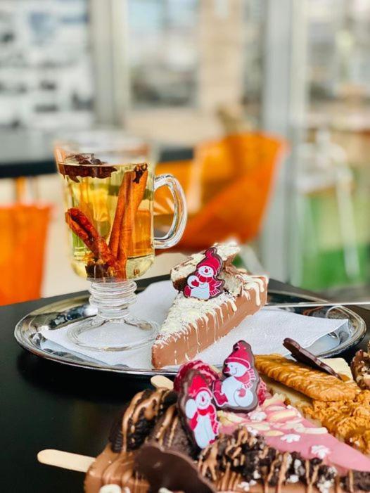 帕蒂赞斯克 Aerocafe酒店 外观 照片