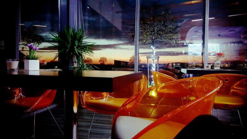 帕蒂赞斯克 Aerocafe酒店 外观 照片